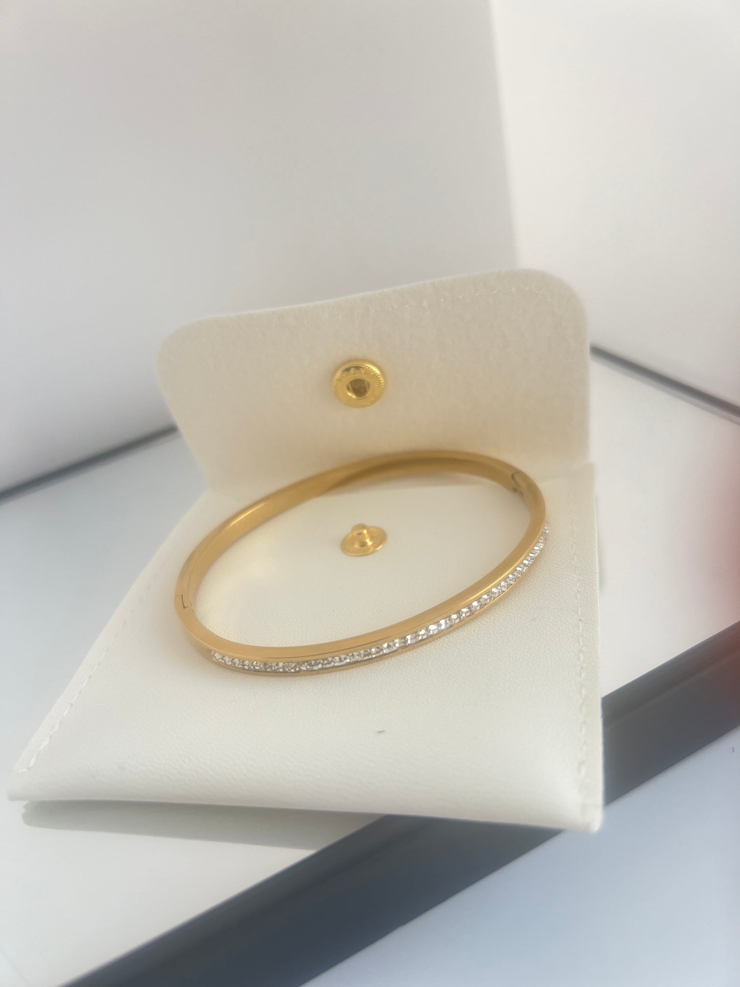 Pulseira Dourada com Zircónias