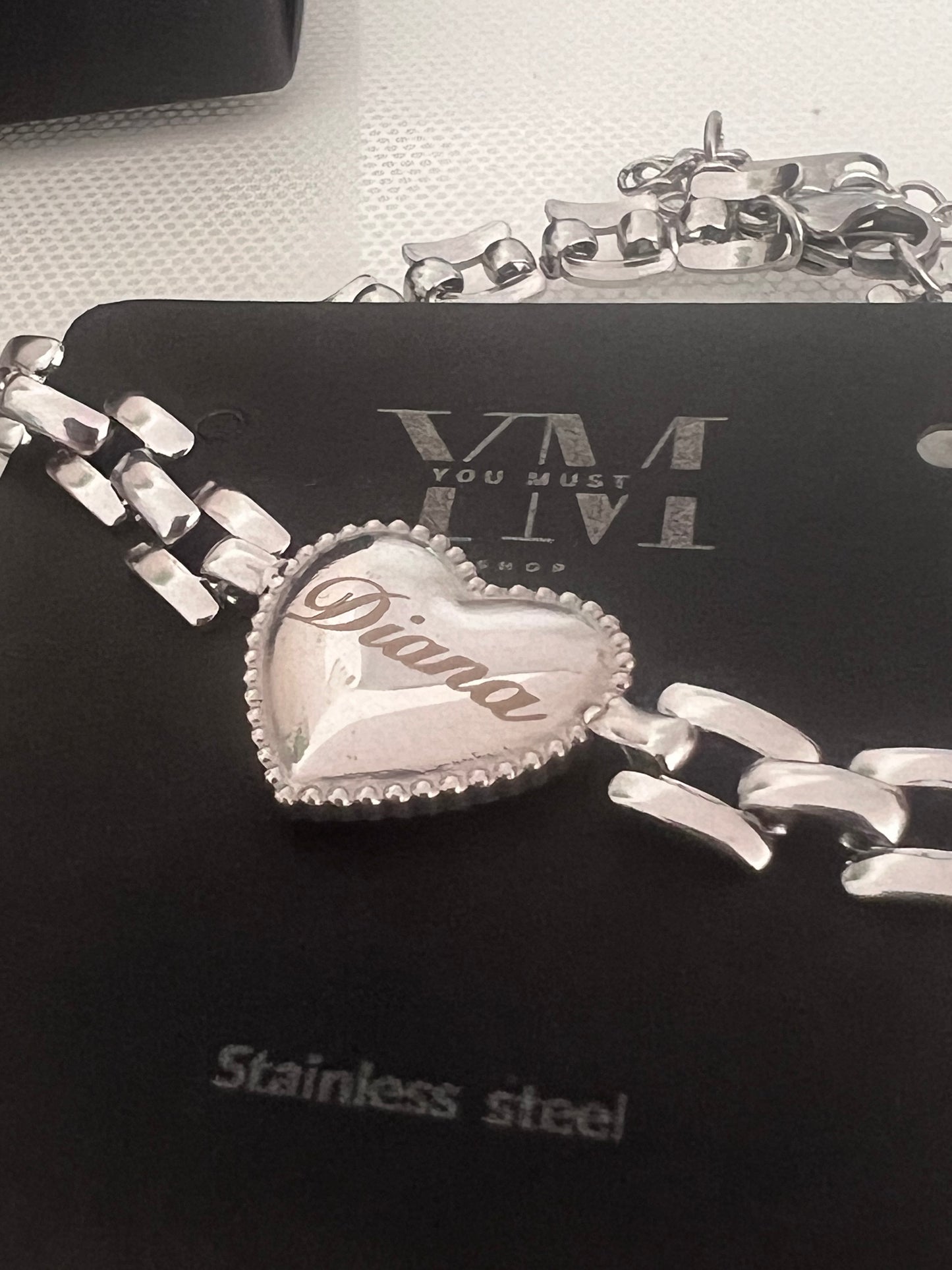 Pulseira Delicada com Coração e Nome Personalizado