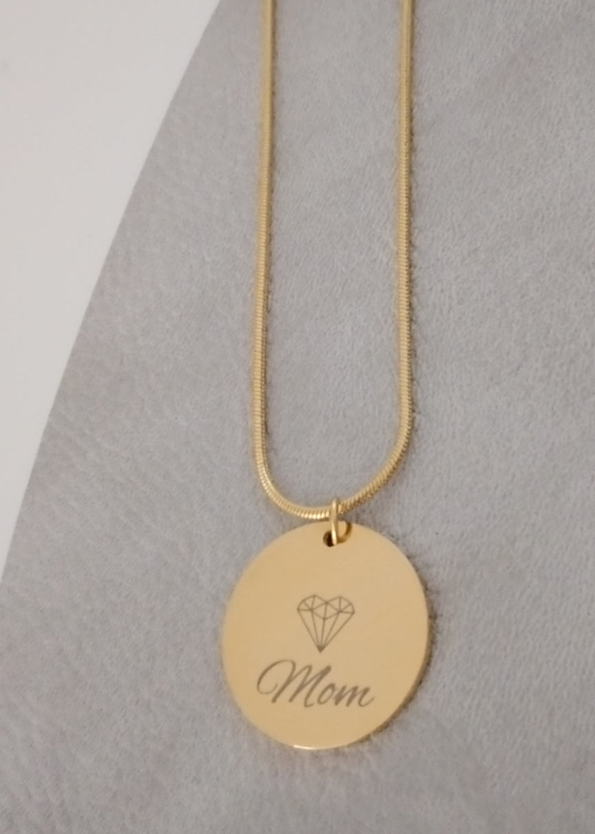 Colar Mom – Personalizado com Nome e Diamante em Coração