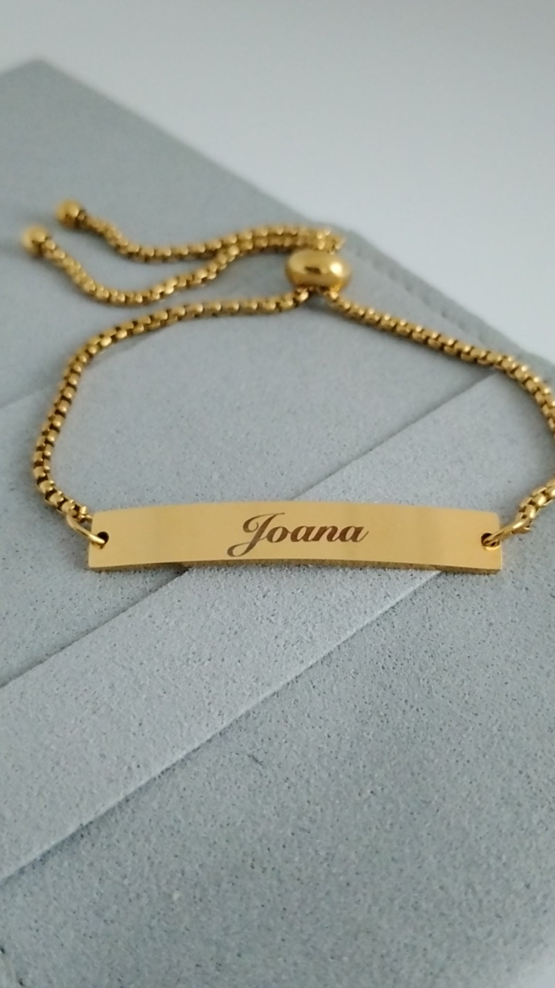 Escrava Dourada com Gravação Personalizada