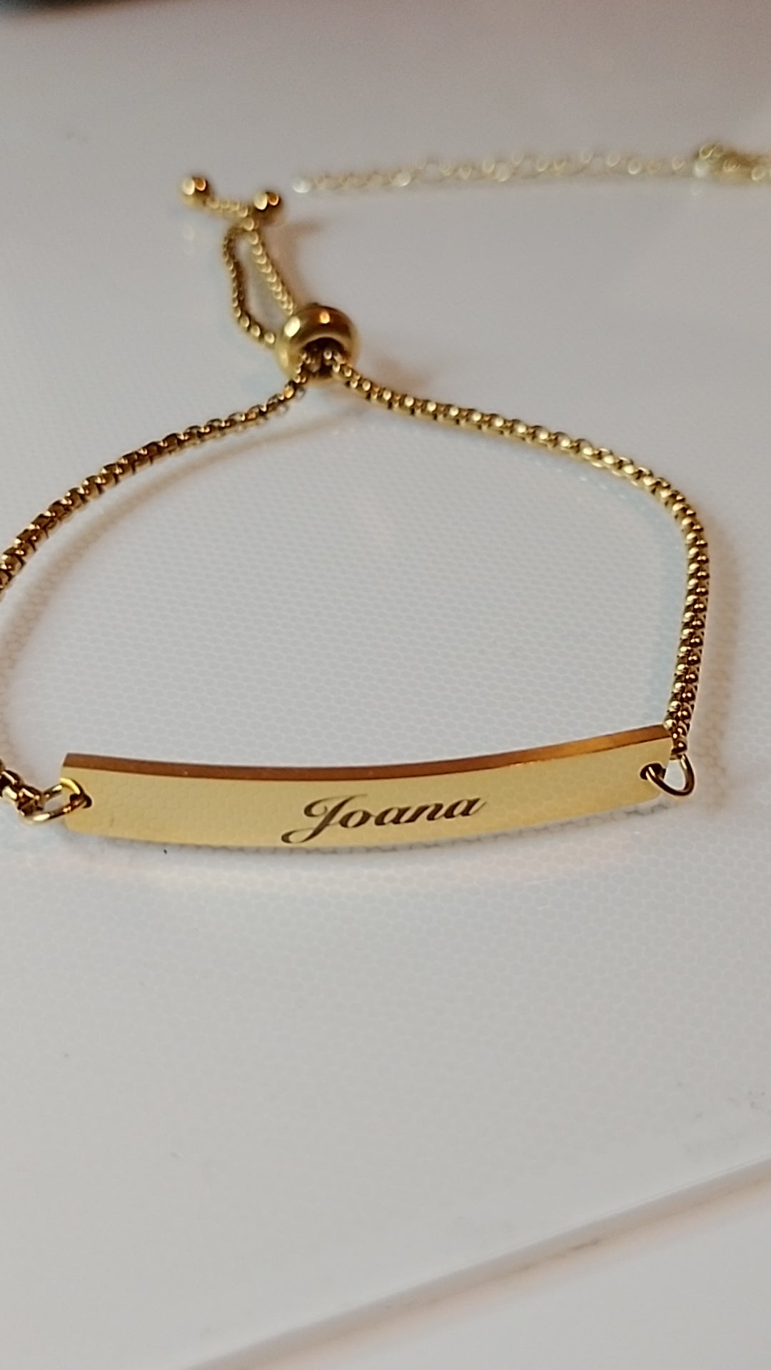 Escrava Dourada com Gravação Personalizada