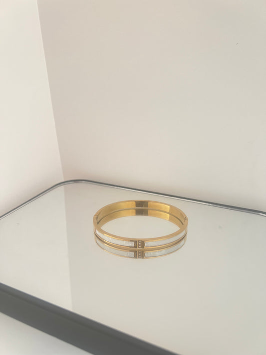 Pulseira madrepérola e zircónias