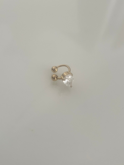 Minipendientes tipo puño para la oreja