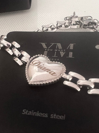 Pulseira Delicada com Coração e Nome Personalizado