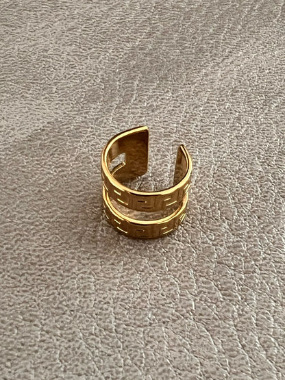 Ear Cuff Dourado