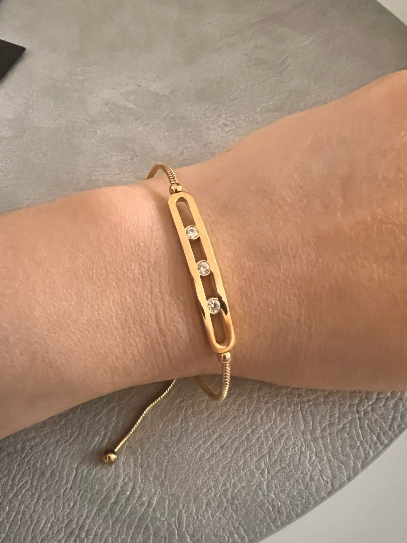 Pulseira Ajustável com Zircônias