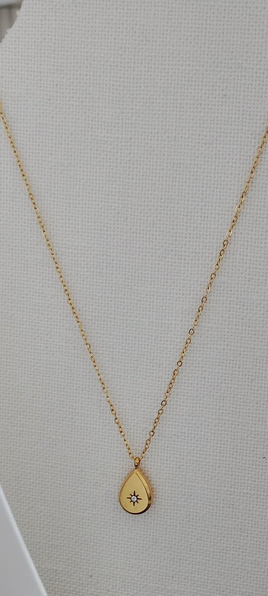 Colar pendent em forma de gota e mini zircónia brilhante